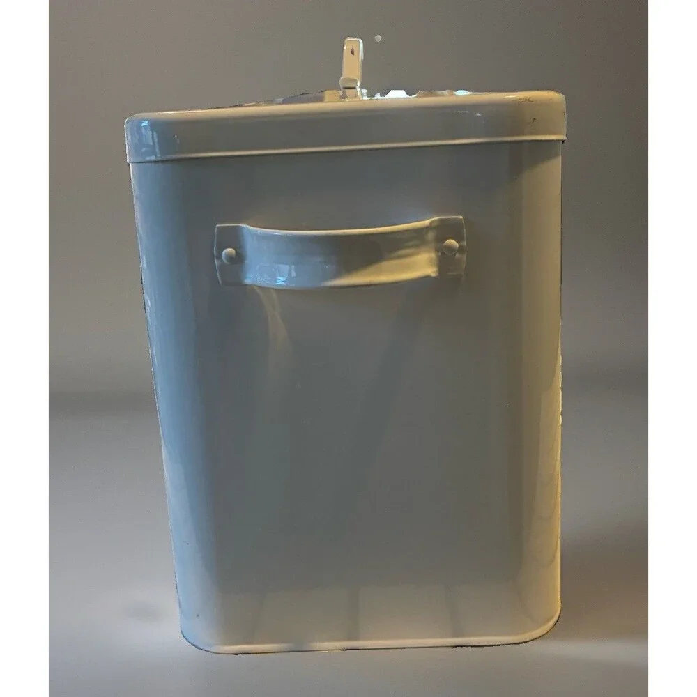 Metal Bread Bin with Lid Handle, Farmhouse Style 15x10